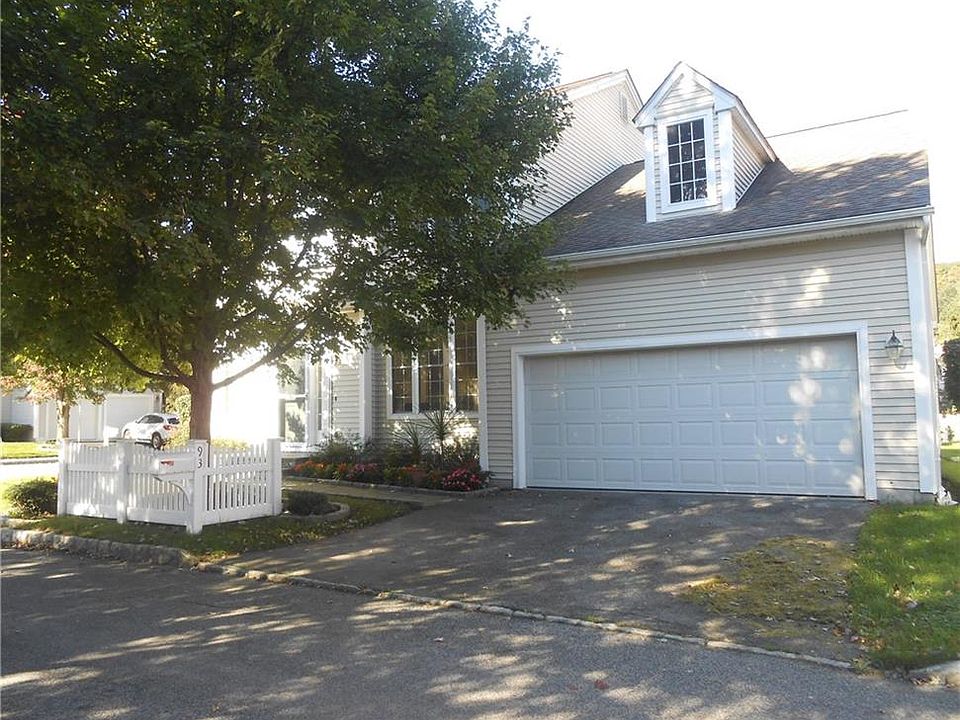 1st image of 93 Valimar Ct