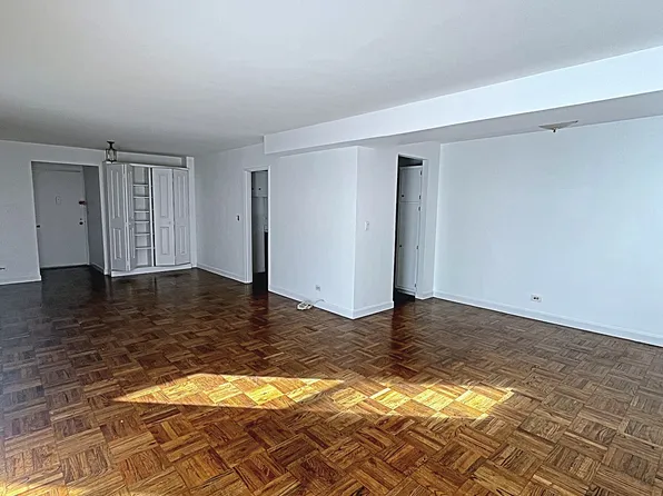 215 East 80th Street image 1 of 6