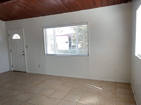 4th image of 4414 Clairemont Mesa Blvd