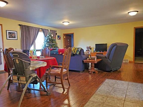 5th image of 2201 Wallonnie Dr