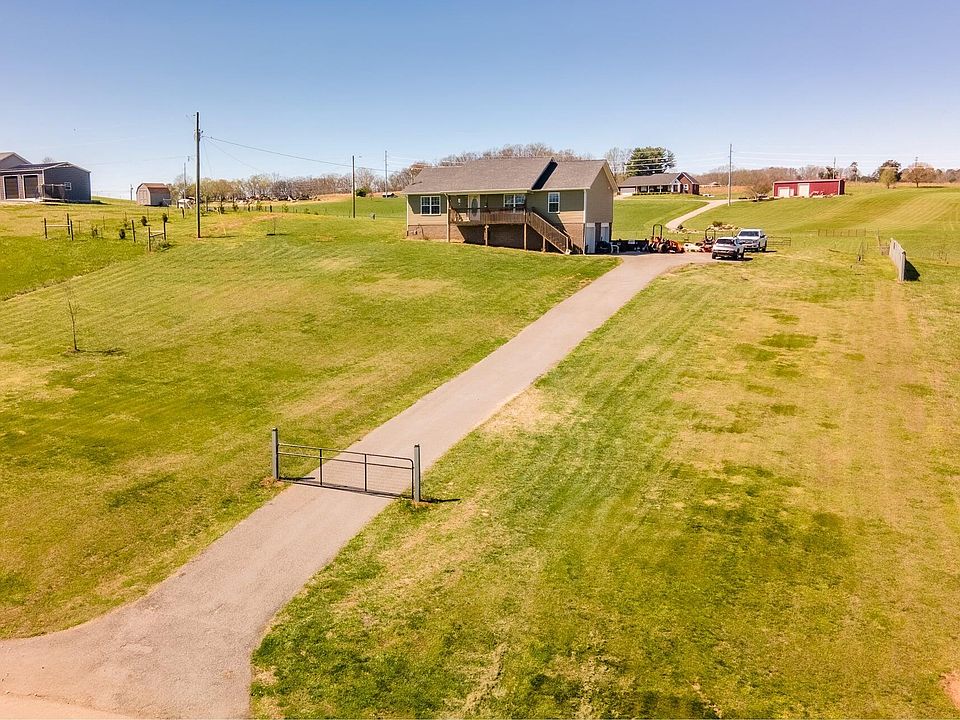 1st image of 1820 Hammer Rd