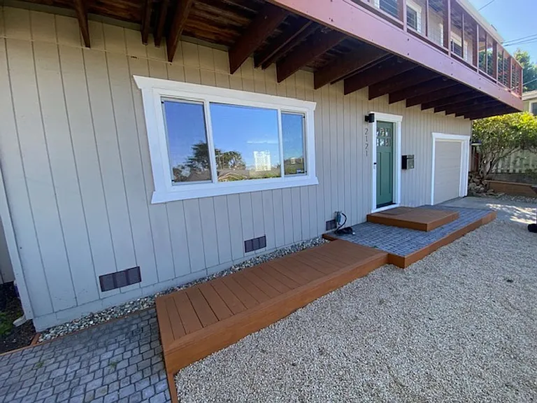 2121 David Ave — Photo 2