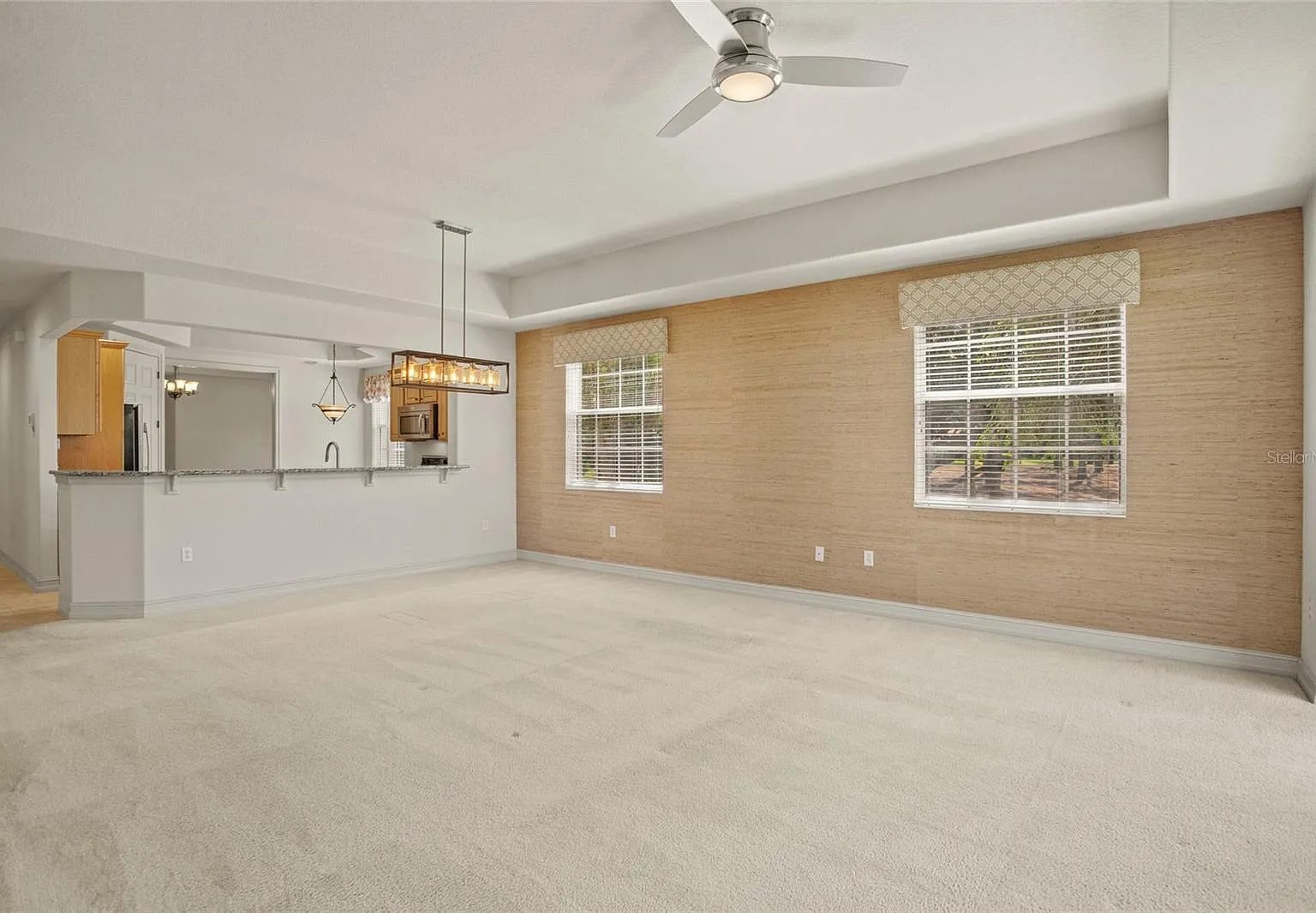 2 bed, 2031 sqft, $1,975 — Photo 4