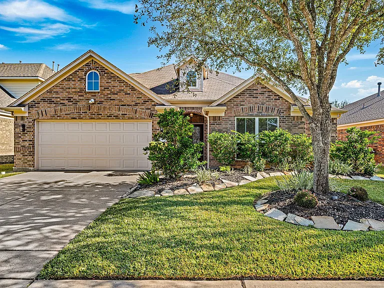 13914 Juniper Bend Ln — Photo 1