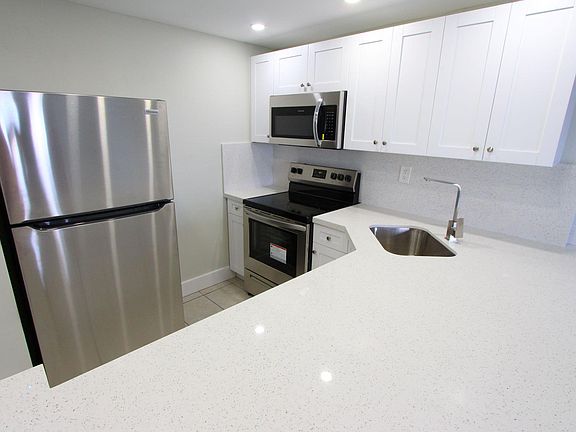2nd image of 4550 NW 9th St #906