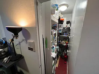 Rented by KNOCKKNOCK LLC