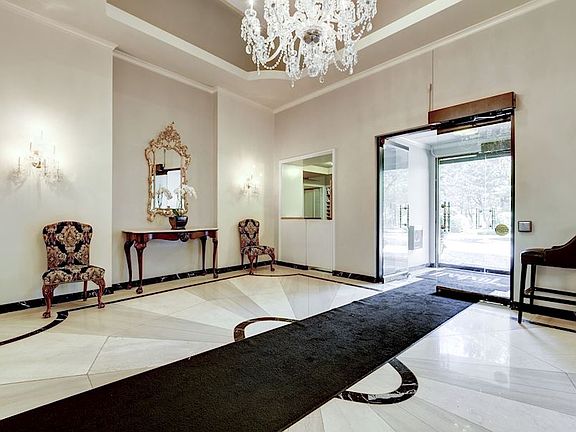 The Foxhall: Lobby