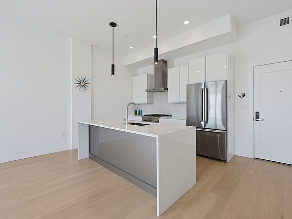 3rd image of 20 W 5th St #5D