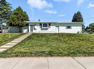 631 Sacajawea Dr, Great Falls, MT 59404