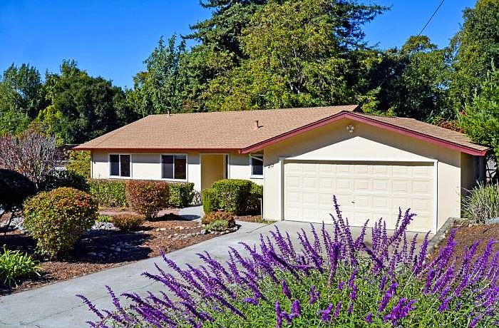1st image of 217 Navarra Dr