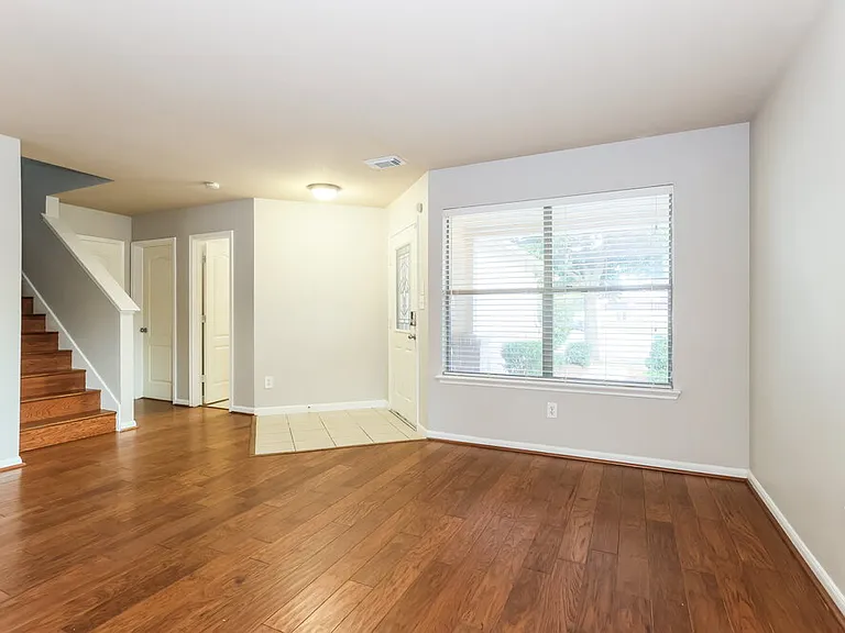 6403 Misty Brook Bend Ct — Photo 5