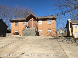 8608 NW 83rd St APT B, Kansas City, MO 64152