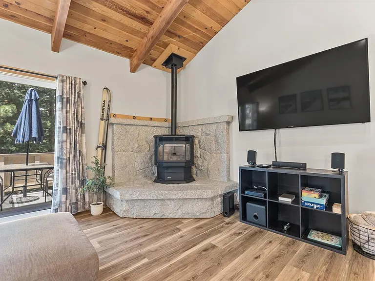 321 Ski Way #71 — Photo 4