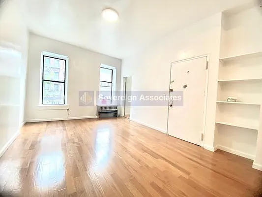 Rented by Sovereign Associates | media 10