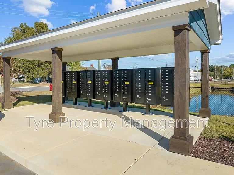 2608 Sailor Rose Ln #B — Photo 48