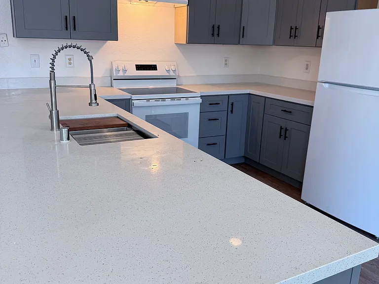 433 Halley Ave — Photo 5