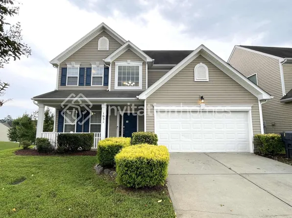 1631 Eastway Dr, Dallas, NC 28034