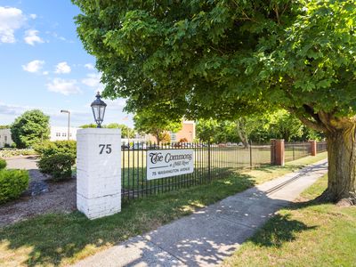 75 Washington Avenue #2-305, Hamden, CT, 06518