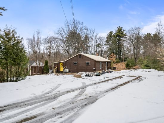 14 Alpine Terrace, North Waterboro, ME 04061