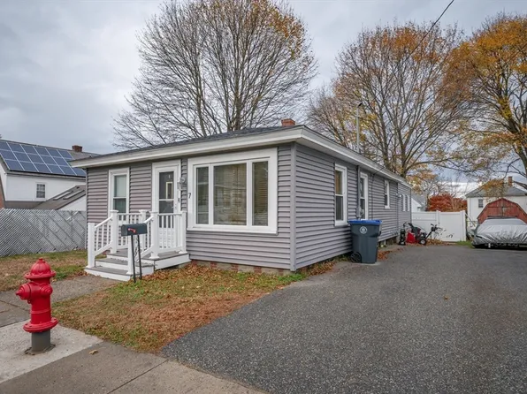 7 Field Ave, Methuen, MA 01844