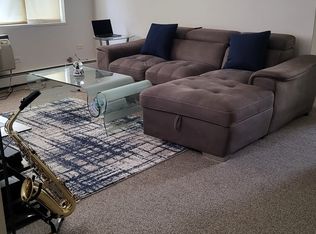 8254 Niles Center Rd #E2, Skokie, IL 60077