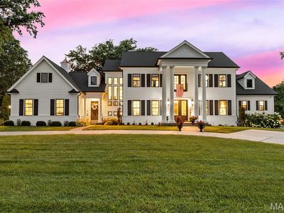 3033 Fallbrook Dr, Saint Louis, MO, 63131
