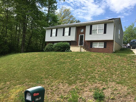 5th image of 27069 Jeannie Ct