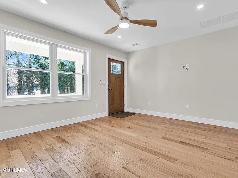 2334 Adams Ave — Photo 10