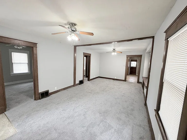 1217 N Spring St — Photo 2