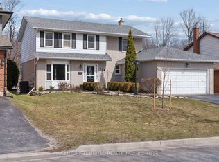 234 Ridgewood Rd, Peterborough, ON K9J 8A3