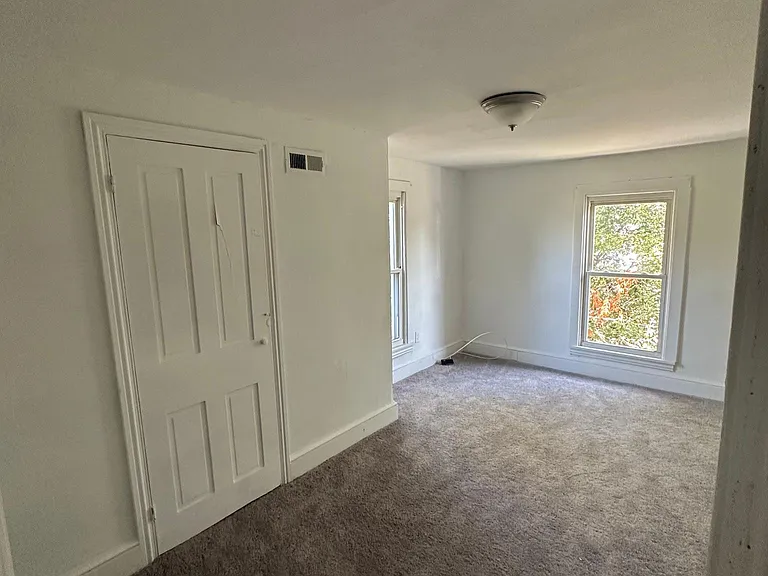 33 E Adams St #2 — Photo 7