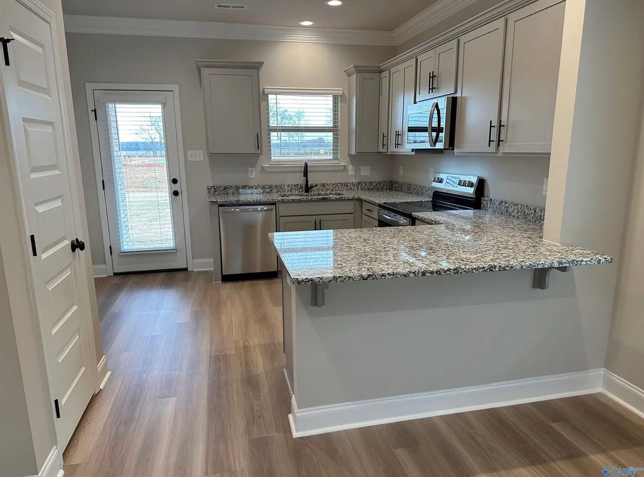 3 bed, 1475 sqft, $1,695 — Photo 3