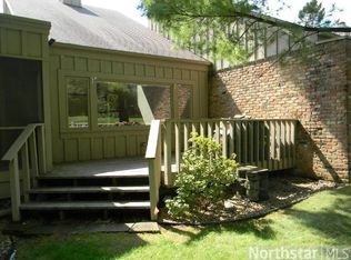 5733 Duncan Ln, Edina, MN 55436