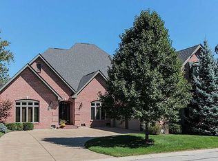 10902 Three Hundred Yard Dr, Fishers, IN 46037