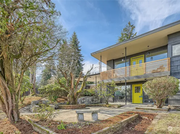 1006 S 206th Street, Des Moines, WA 98198