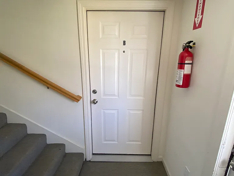 5 Dora Dr — Photo 3