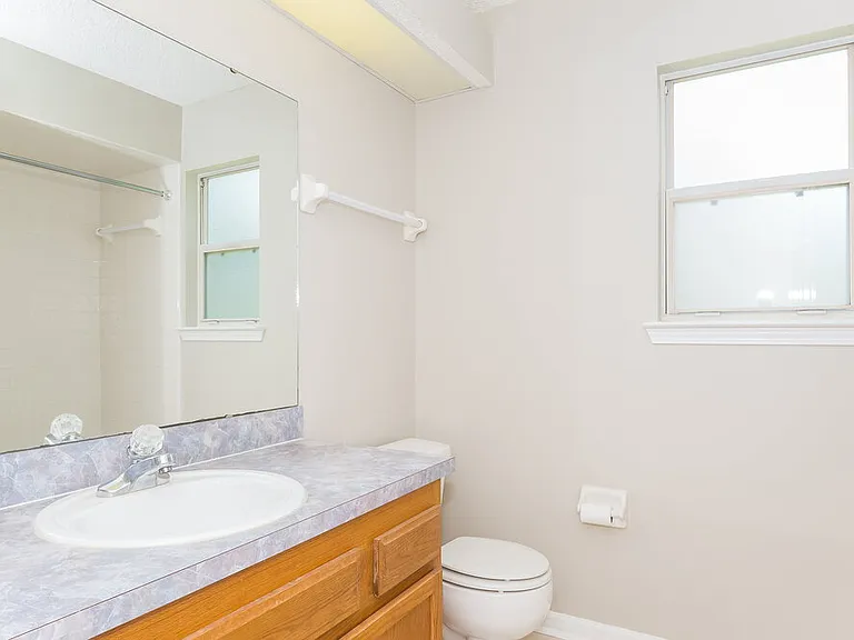 3379 Deerfield Pointe Dr — Photo 10