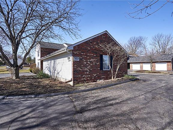 3rd image of 533 Valley Dr #B-2