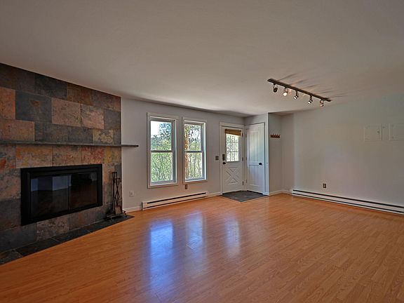 3rd image of 96 Hideaway Dr