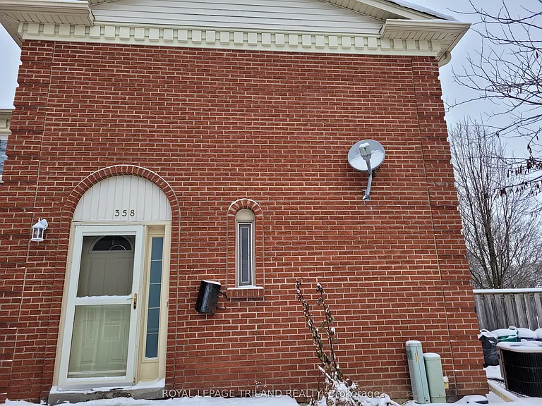 358 Homestead Ct #7 — Photo 7