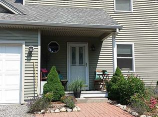 32 Captains Dr, Westerly, RI 02891