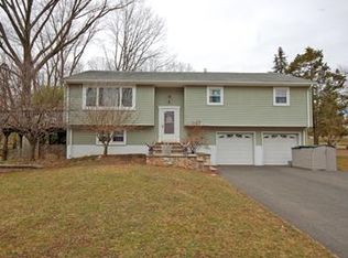 545 Hill Ln, Bridgewater, NJ 08807