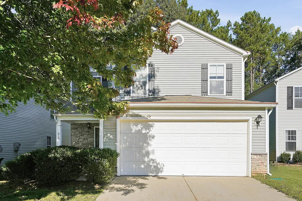 3 bed, 2.5 bath, 1866 sqft, $1,975 — Photo 1