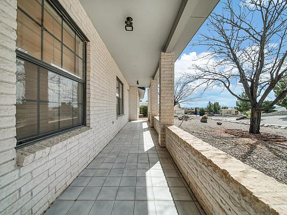 3rd image of 2397 Cheyenne Dr