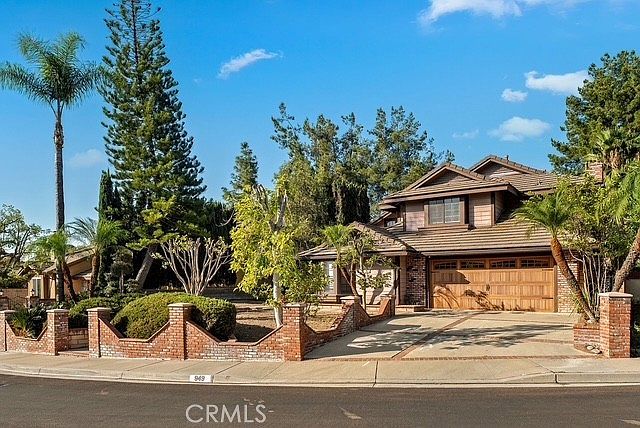 1st image of 949 Fontes Pl