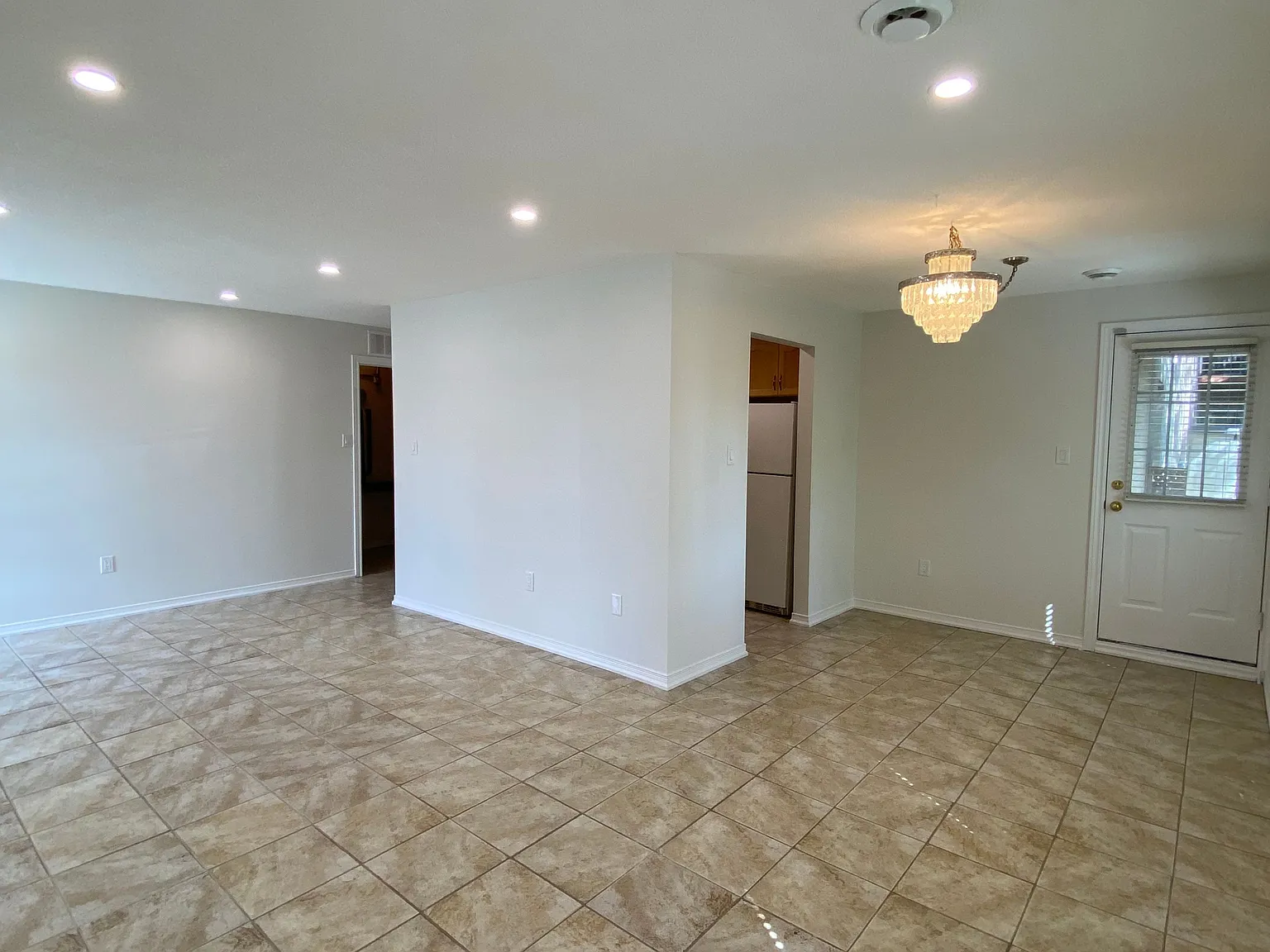 2 bed, $2,500 — Photo 3
