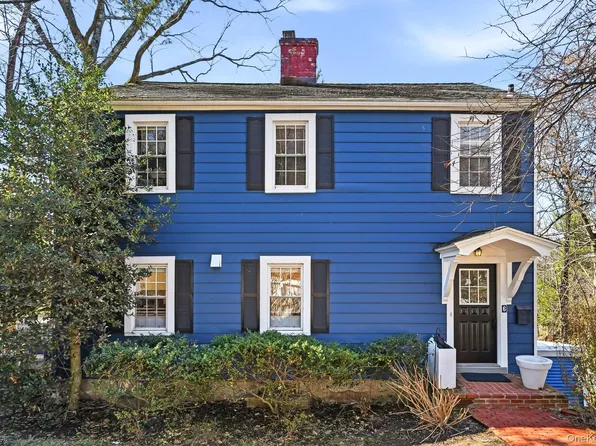 6 Circle Drive, Hastings-on-Hudson, NY 10706