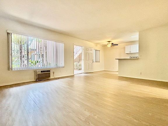 3rd image of 1810 W Sallie Ln #F