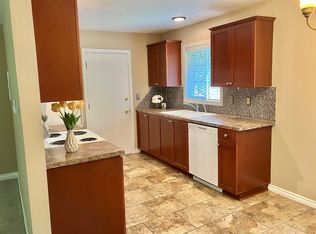 3510 Chow Mein Ln #10, West Linn, OR 97068