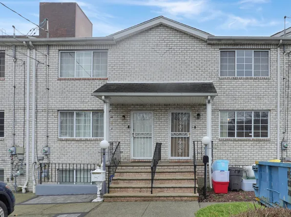 76 Beach St, Staten Island, NY 10304